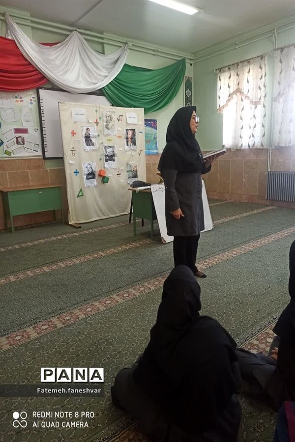 دهه ریاضیات در دبیرستان سمانه شهرستان مروست