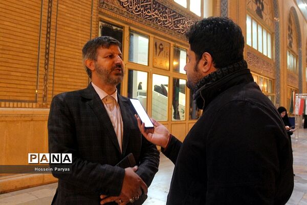 همایش دانش‌آموزی در مصلی بزرگ امام خمینی(ره) قبل از دیدار با مقام معظم رهبری
