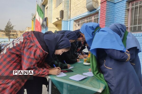 برگزاری انتخابات شورای دانش‌آموزی دبیرستان عطیه 2 ملارد
