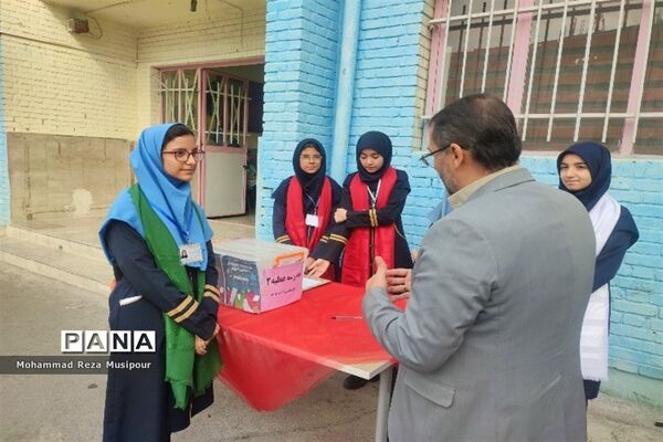 برگزاری انتخابات شورای دانش‌آموزی دبیرستان عطیه 2 ملارد