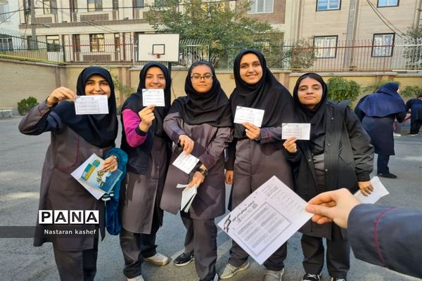 انتخابات شورای دانش‌آموزی دبیرستان دخترانه فرهنگ منطقه ۱۳