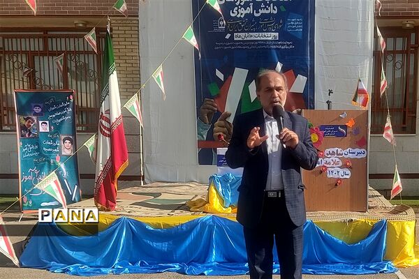 برگزاری مراسم نمادین انتخابات شوراهای دانش‌آموزی  در شیراز