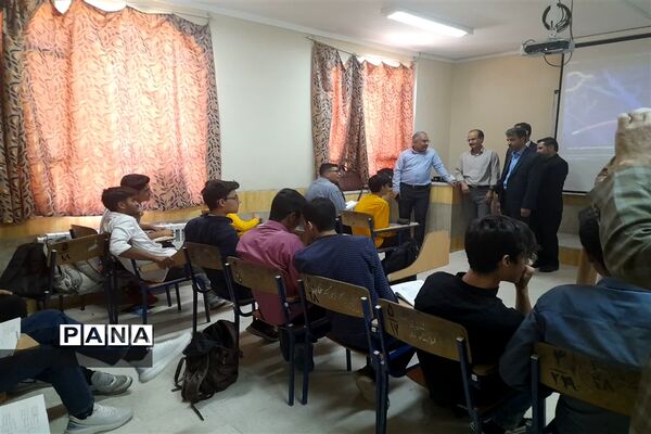 بازدید مدیرکل آموزش و پرورش فارس از مدارس شهرستان سروستان