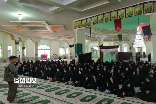 حضور دانش‌آموزان دختر هرات و مروست در یادمان شهدای شلمچه