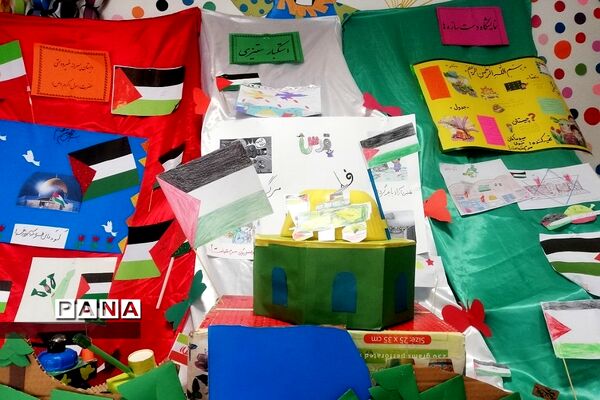 نمایشگاه دست سازه‌های استکبارستیزی، در دبستان پسرانه حضرت رسول اکرم شهرستان پردیس