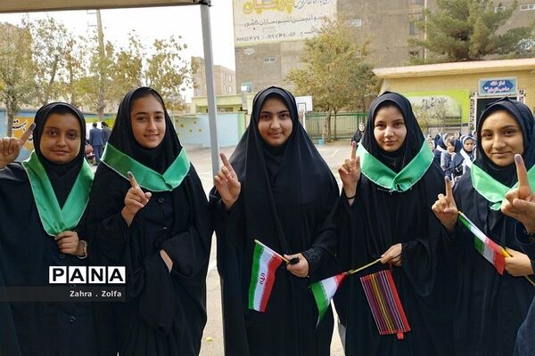 برگزاری بیست و ششمین‌،‌دوره‌ انتخابات شورای دانش‌آموزی در دبیرستان شهید ملاآقایی