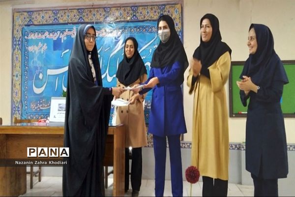 برگزاری مسابقه ادبی نغمه‌های دانش‌آموزی به‌مناسبت گرامیداشت روز دانش‌آموز در ملارد