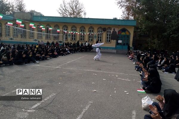 جشن روز دانش‌آموز در دبیرستان حجاب ناحیه یک شهرری