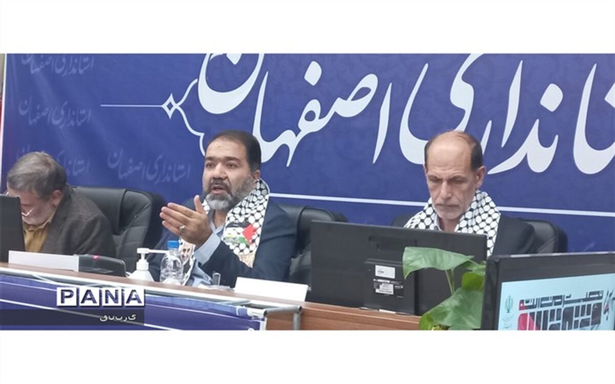 دانش‌آموزان اولویت‌های اصلی و ناب اسلامی و ایرانی را برای خود مدنظر قرار دهند