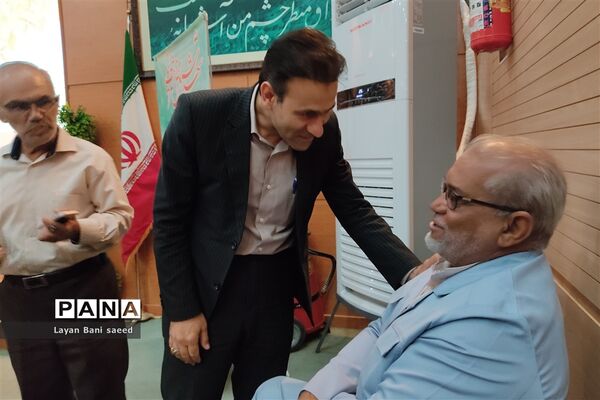 مراسم تجلیل از برگزیدگان علمی خانواده‌های ایثارگران در شیراز