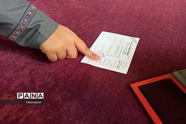 انتخابات شورای دانش‌آموزی دبیرستان زینبیه منطقه ۱۳