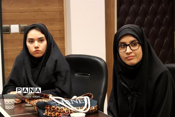 آیین تجلیل از نو معلمان ابتدایی ناحیه یک بهارستان