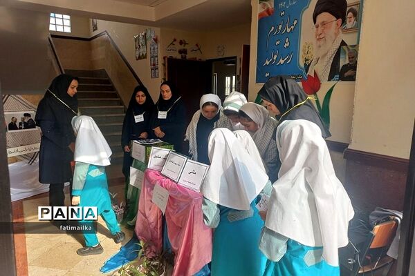 مراسم نمادین انتخابات شورای دانش‌آموزی در شهرستان فیروزکوه