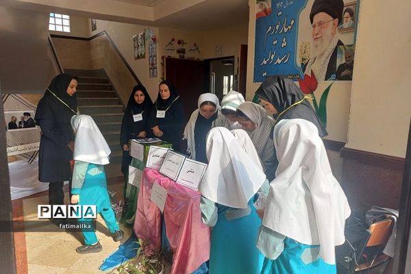 مراسم نمادین انتخابات شورای دانش‌آموزی در شهرستان فیروزکوه