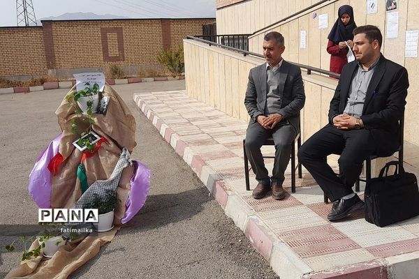 مراسم نمادین انتخابات شورای دانش‌آموزی در شهرستان فیروزکوه