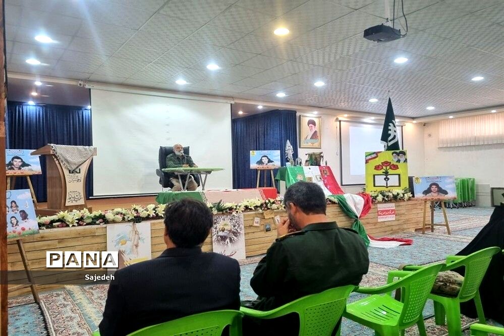 برگزاری یادواره شهدا دبیرستان دخترانه امام حسین(ع) شهرستان کاشمر