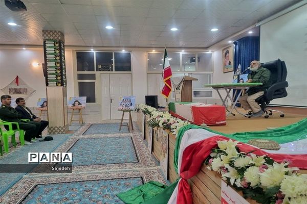 برگزاری یادواره شهدا دبیرستان دخترانه امام حسین(ع) شهرستان کاشمر