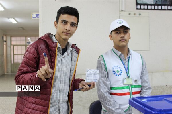 بیست و ششمین دوره انتخابات شوراهای دانش‌آموزی مدارس استان زنجان