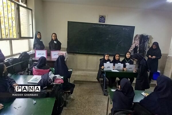 انتخابات شورای دانش‌آموزی در مدارس دخترانه شهرستان پردیس