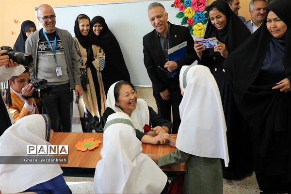 آیین افتتاح و بهره برداری از دبستان 12 کلاسه حضرت معصومه (س) منطقه‌ تبادکان