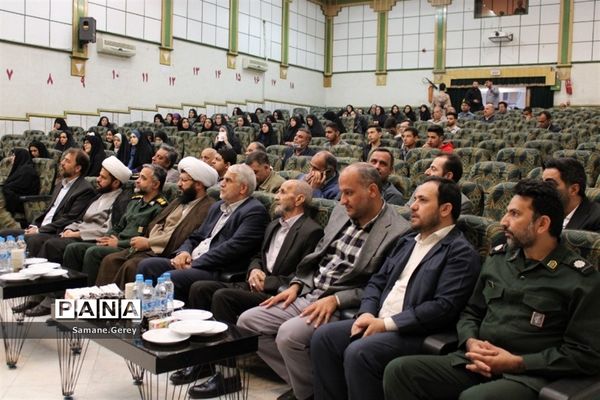 مراسم یادواره شهدای دانش‌آموز در کانون شهدای پاکدشت