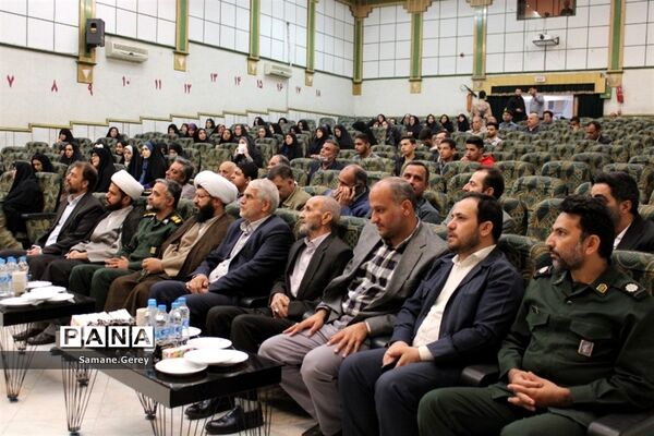مراسم یادواره شهدای دانش‌آموز در کانون شهدای پاکدشت