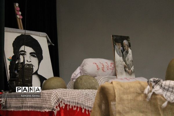 مراسم یادواره شهدای دانش‌آموز در کانون شهدای پاکدشت