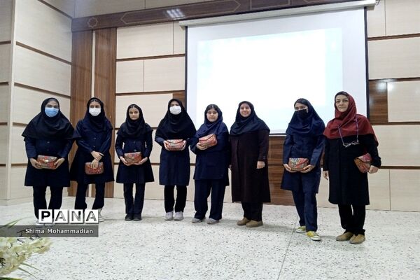 انتخابات شورای دانش‌آموزی در دبیرستان نمونه محبوبه محبی نیشابور