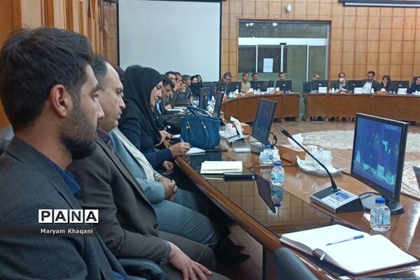 گردهمایی معاونان و کارشناسان حوزه آموزش ابتدایی استان فارس