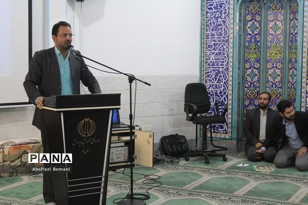 مراسم معرفی معاونان جدید «آموزش ابتدایی» و «سوادآموزی» آموزش و پرورش قم