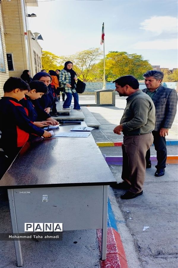 انتخابات شورای دانش‌آموزی مدرسه معلم دوره اول  شهرستان مانه و سملقان