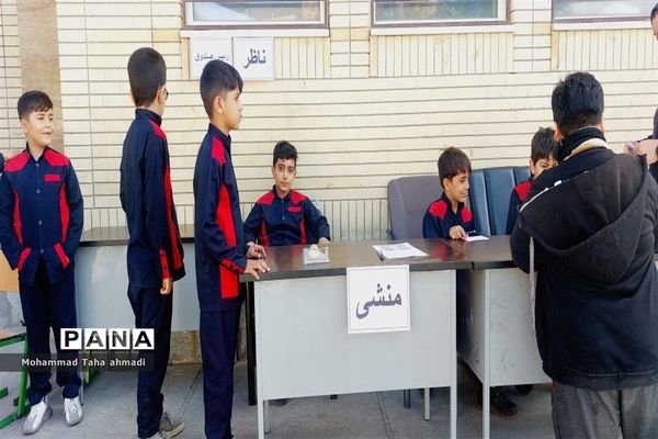 انتخابات شورای دانش‌آموزی مدرسه معلم دوره اول  شهرستان مانه و سملقان