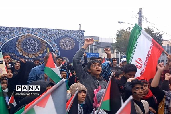 خروش نوجوانان اراک در حمایت از کودکان غزه