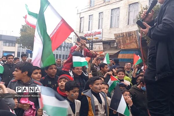 خروش نوجوانان اراک در حمایت از کودکان غزه