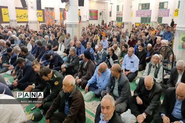 برپایی نماز جمعه در آستانه فرارسیدن روز دانش‌آموز
