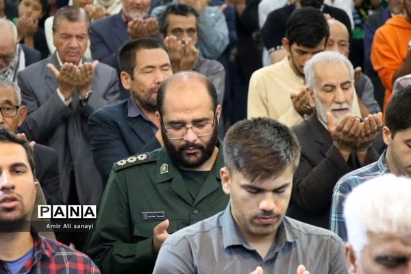 برپایی نماز جمعه در آستانه فرارسیدن روز دانش‌آموز