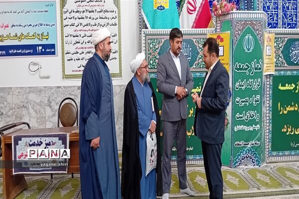 شرکت دانش‌آموزان شهرستان مانه وسملقان درنمازعبادی وسیاسی جمعه