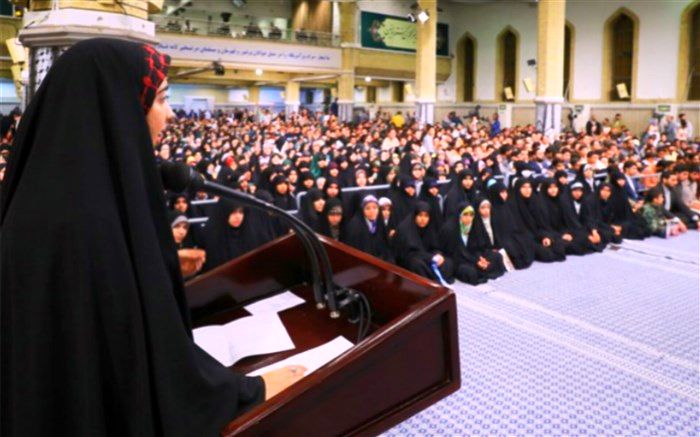 در وصف دیدار مردی که روشن کرد مسیر تاریکی را