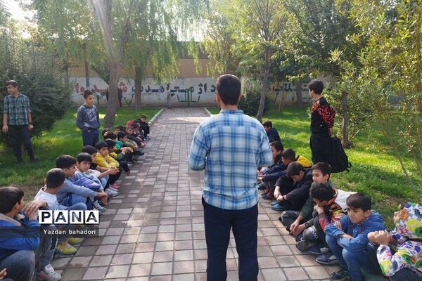 اردوی دانش‌آموزی در مصلی امام خمینی شهریار