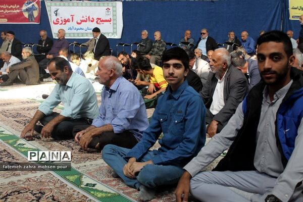 اقامه نماز جمعه در محمودآباد