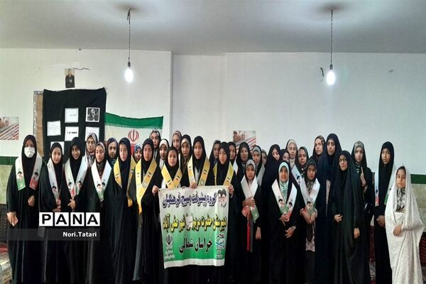 حضور پرشور فرهنگیان و دانش‌آموزان شهرستان بام و صفی آباد در نماز جمعه