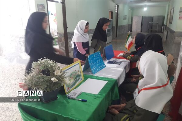 برگزاری انتخابات شورای دانش‌آموزی در مدرسه شهید خاقانی شهرستان شیروان