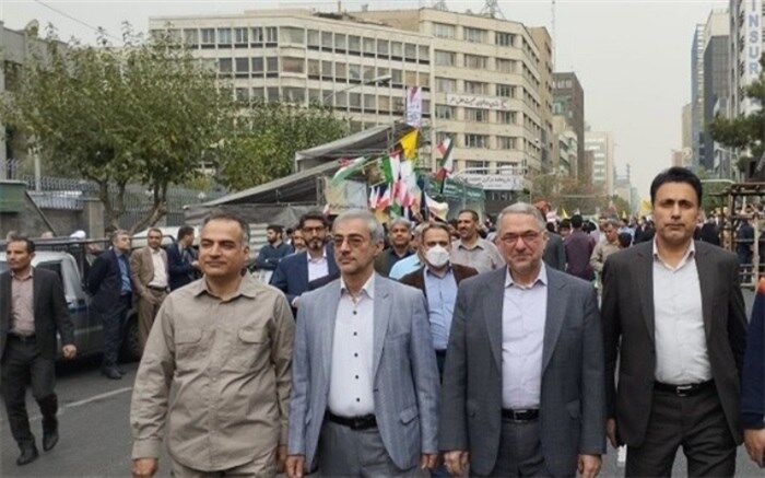 حضور دانش‌آموزان در راهپیمایی ۱۳ آبان اعلام حمایت همه‌جانبه از جبهه مقاومت است