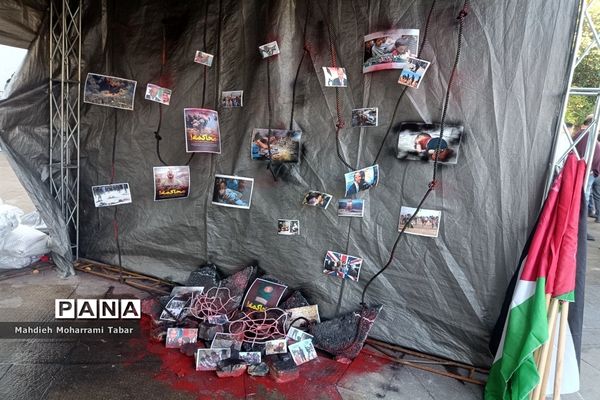 حضور پرشور دانش‌آموزان شیرازی در یوم الله ۱۳ آبان