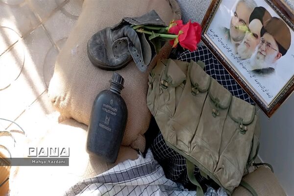 گرامیداشت ۱۳ آبان در مدارس آباده