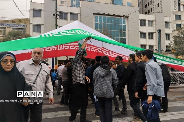 راهپیمایی۱۳ آبان از میدان بسیج تا حرم مطهر رضوی