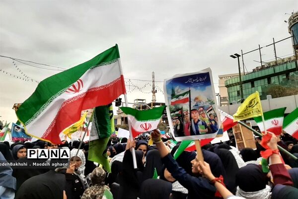 راهپیمایی۱۳ آبان از میدان بسیج تا حرم مطهر رضوی