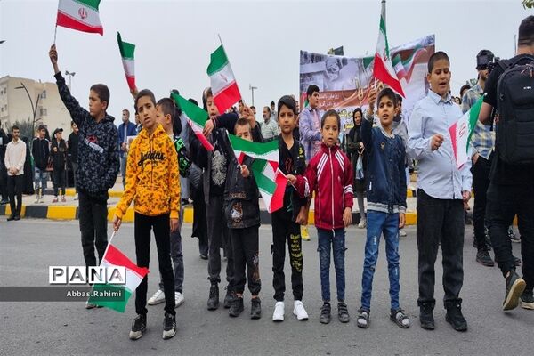 تجمع دانش‌آموزان پاکدشتی به مناسبت ۱۳ آبان