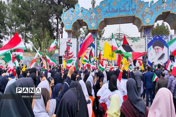 تجمع دانش‌آموزان پاکدشتی به مناسبت ۱۳ آبان