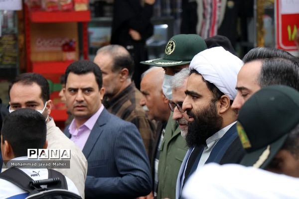 حضور مردم شهر قدس در راهپیمایی ۱۳ آبان